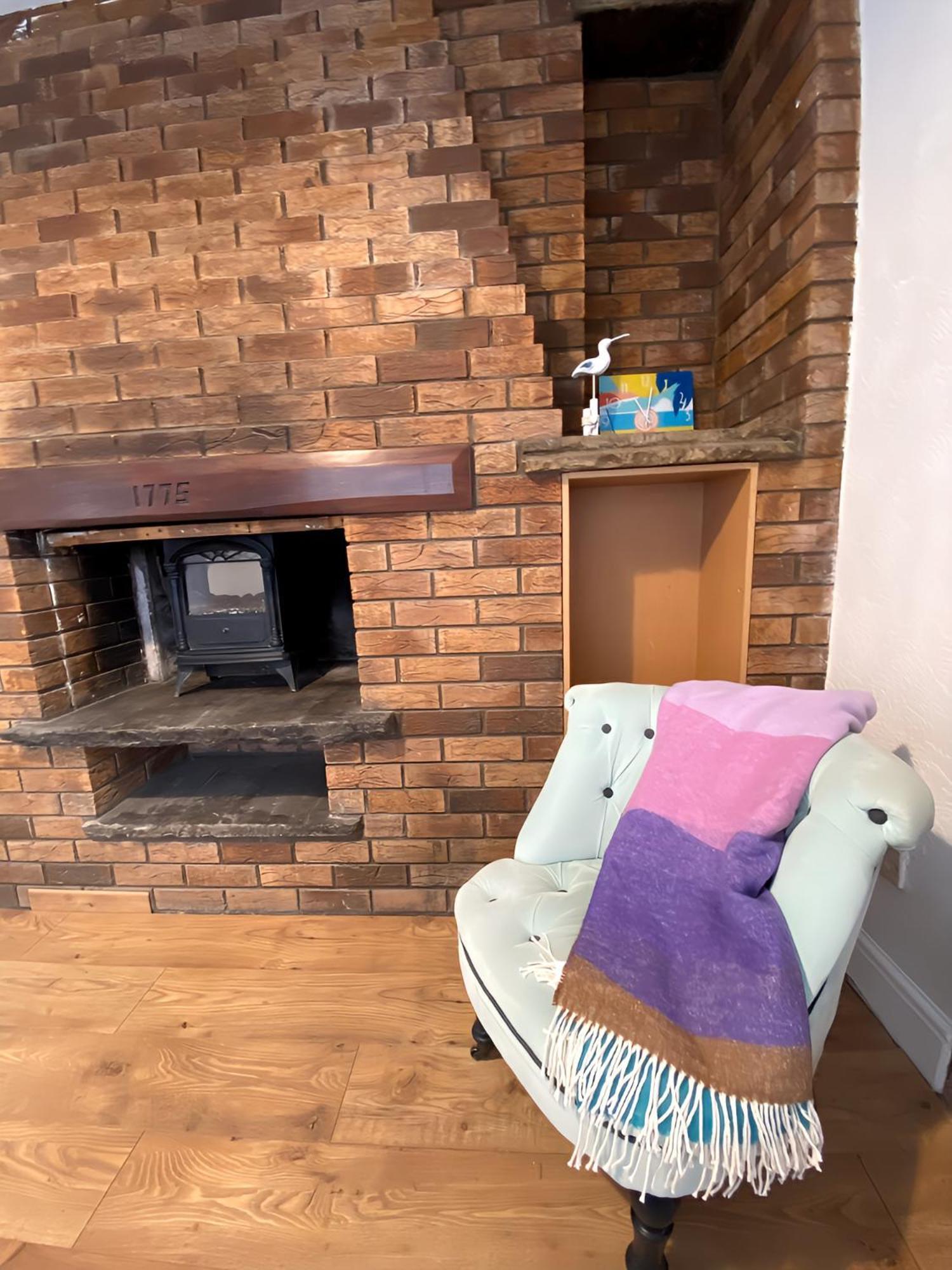 4-Bedroom Home - Perfect For Those Working In Bridgend - By Tailored Accommodation Luaran gambar